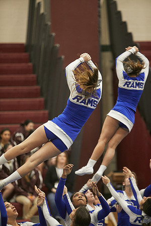 162_7633_VCheer_120818