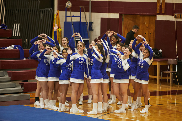 7599_VCheer_120818
