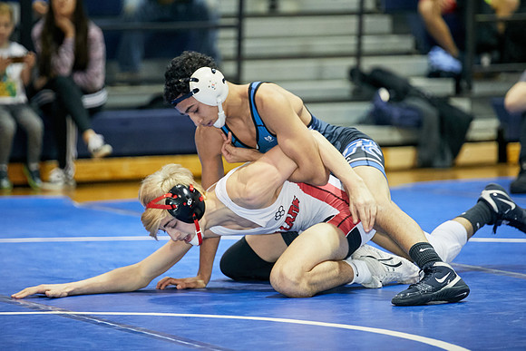 0957_Wrest_12820