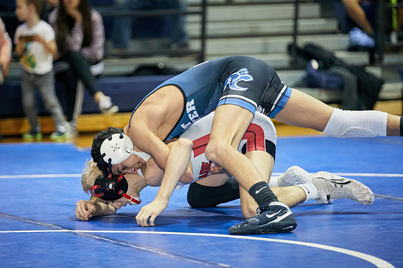 0956_Wrest_12820