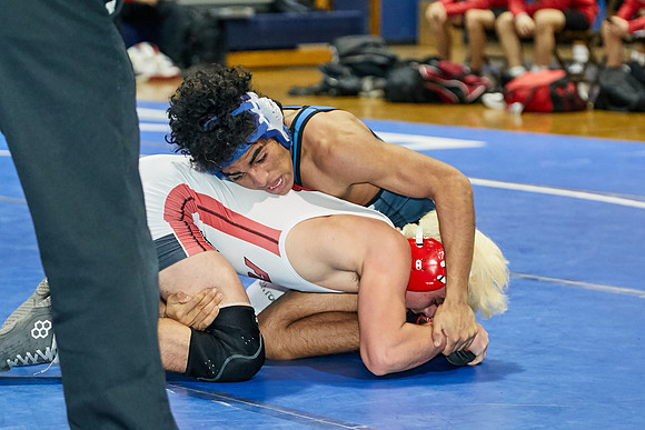 0989_Wrest_12820